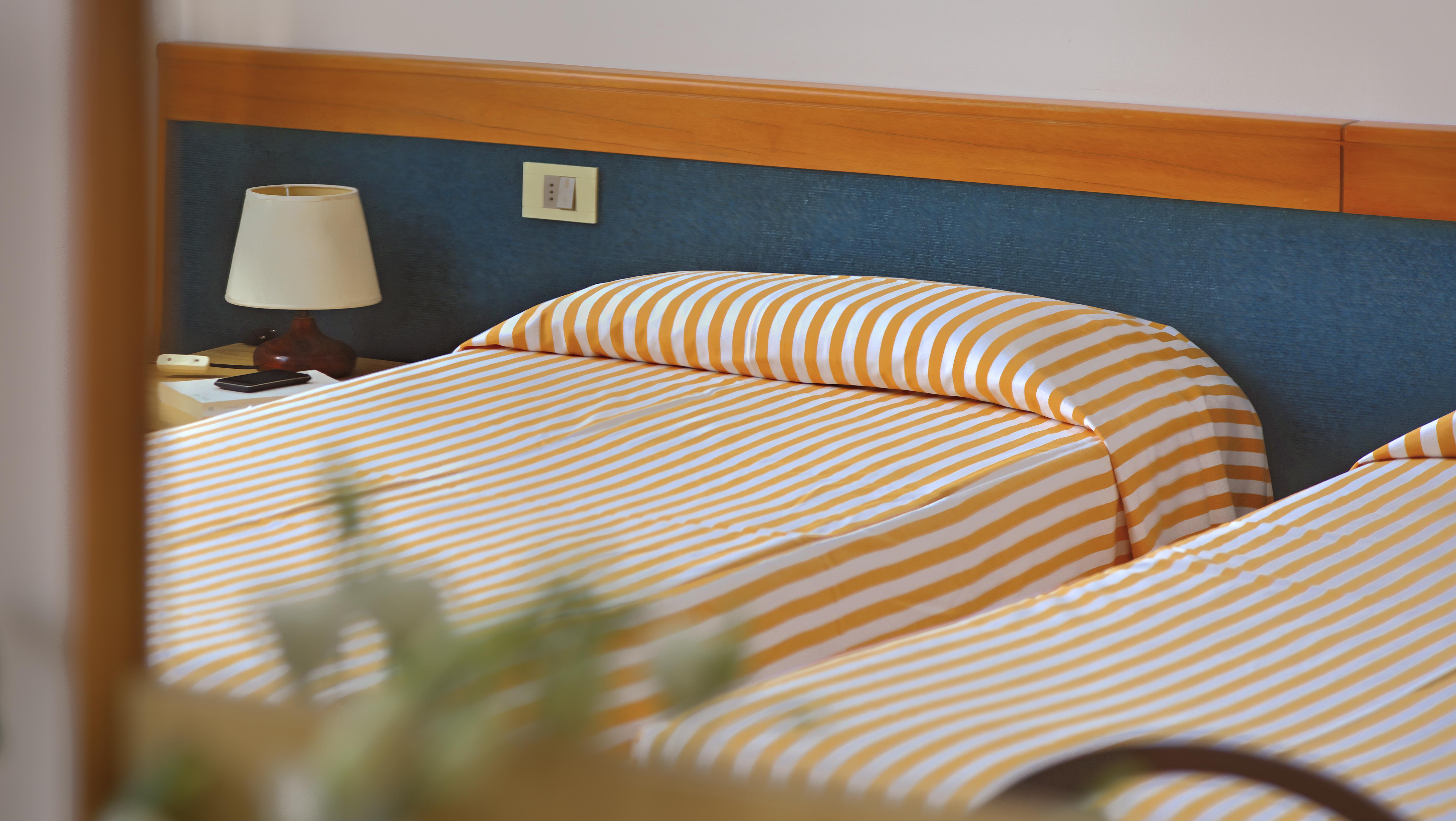 Hotel Mistral Ористано Екстер'єр фото