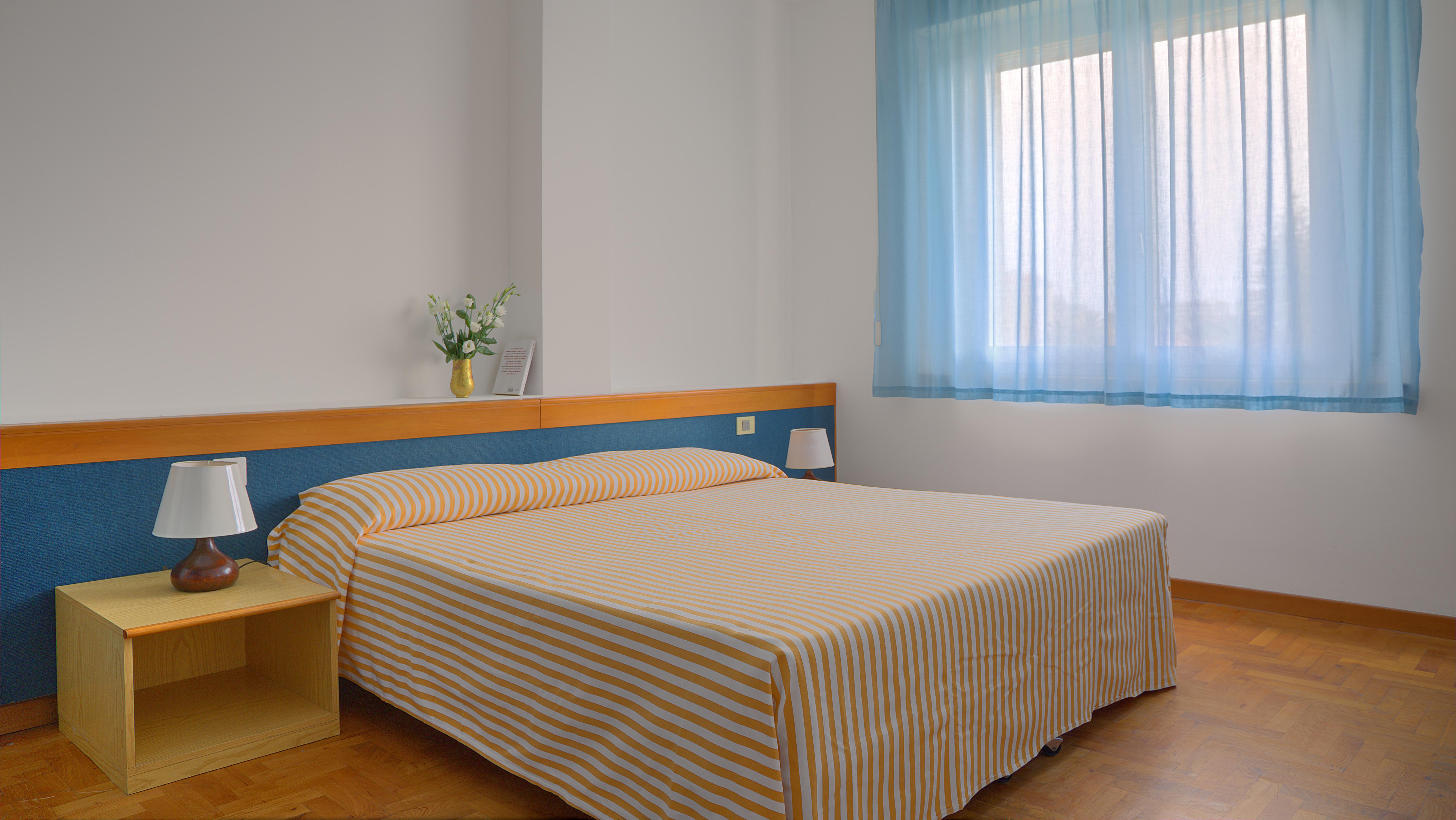 Hotel Mistral Ористано Екстер'єр фото