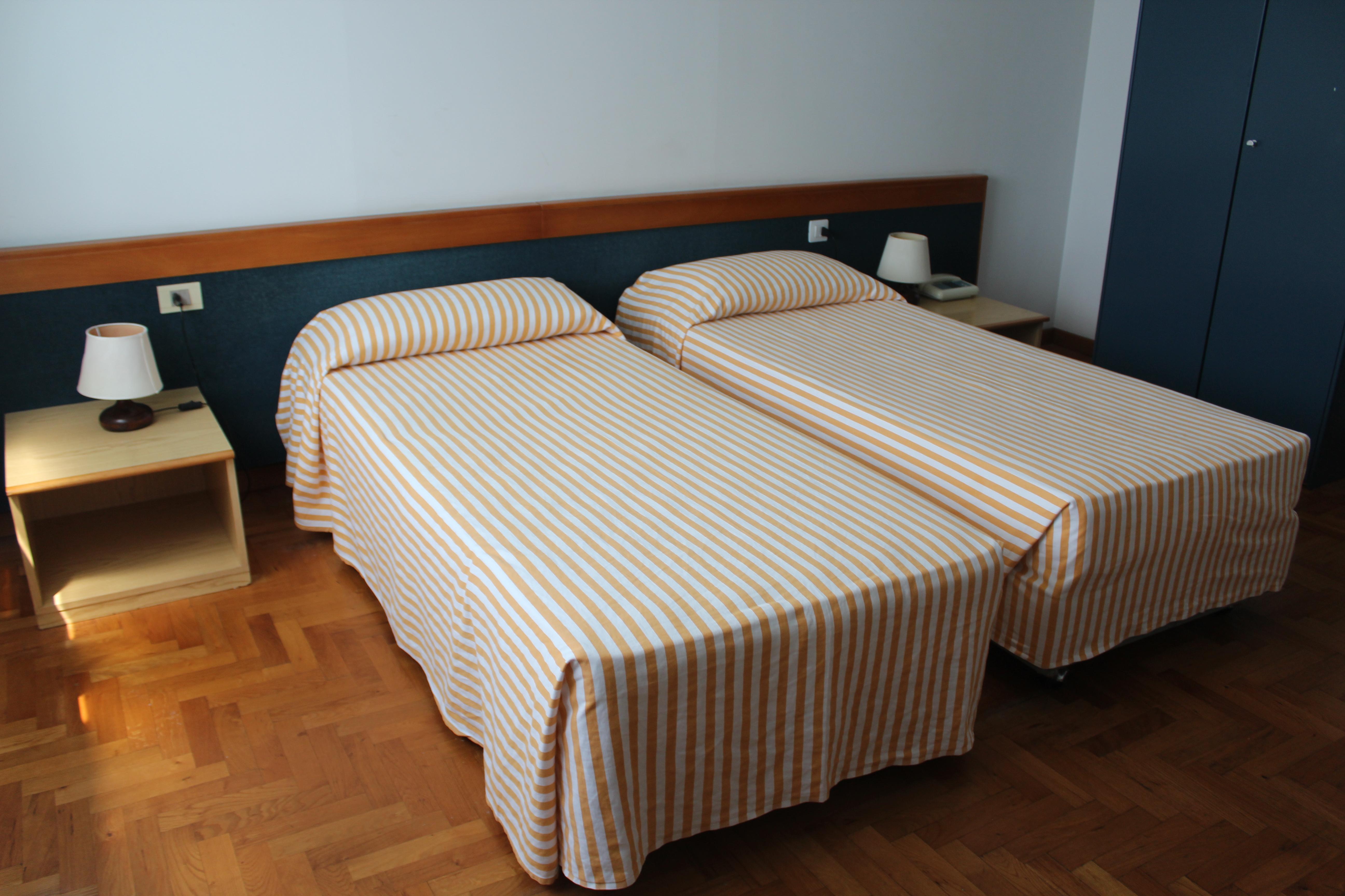 Hotel Mistral Ористано Екстер'єр фото