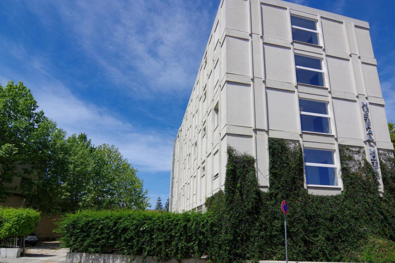 Hotel Mistral Ористано Екстер'єр фото