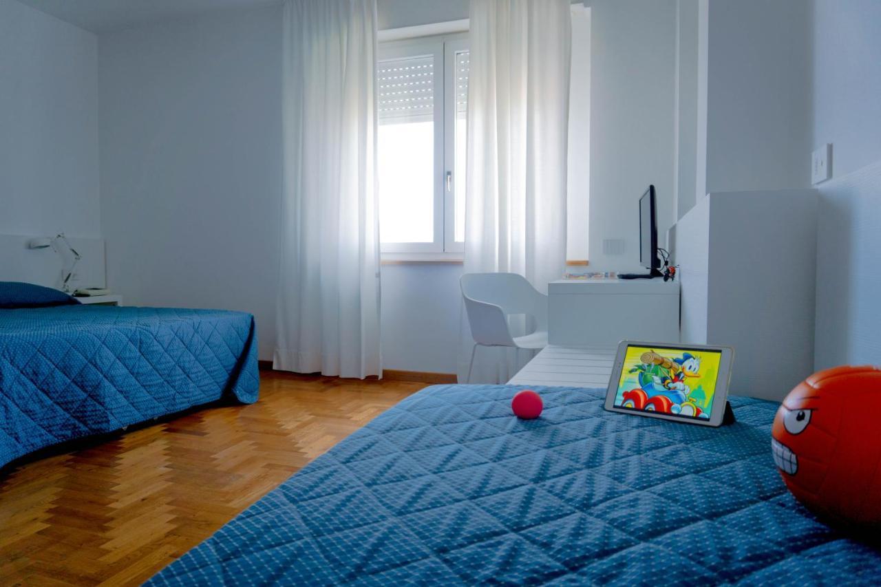 Hotel Mistral Ористано Екстер'єр фото